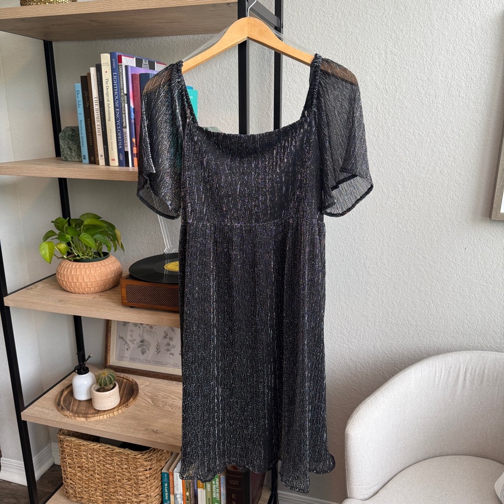 NWT Black Shimmer Midi Dress | Gilli